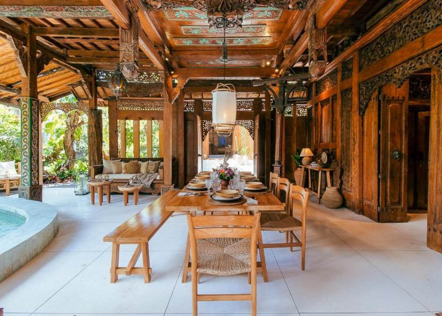 Dining area at Villa Yin in Umalas