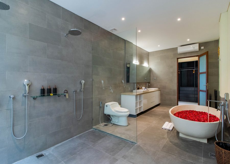 Villa Josuloma bathroom with freestanding bath and wetroom shower